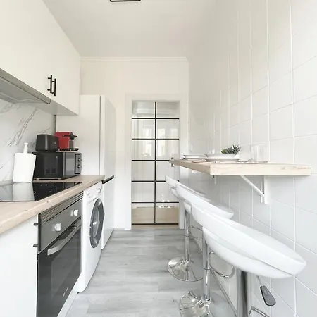 Nadia By Wehomes Santander